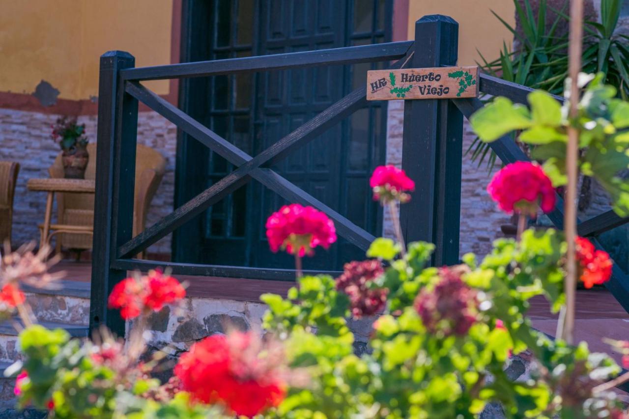 Hotel Rural Huerto Viejo Tesejerague Екстер'єр фото